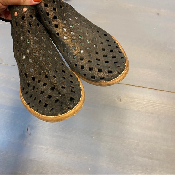 Musse & Cloud Calia Perforated Bootie - Picture 4 of 7